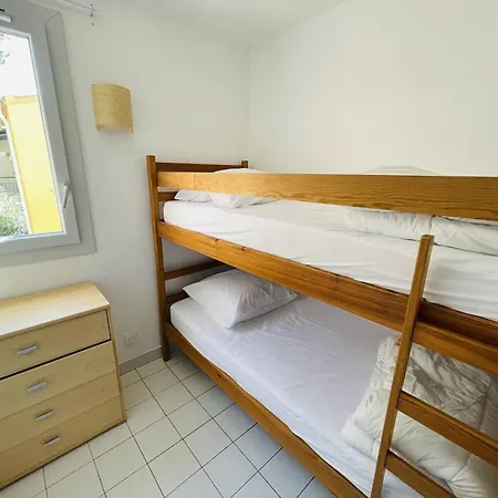 Appartement Avec Piscine, Tennis, Clim, Parking Et Wifi Au Cap D'agde - Fr-1-723-118